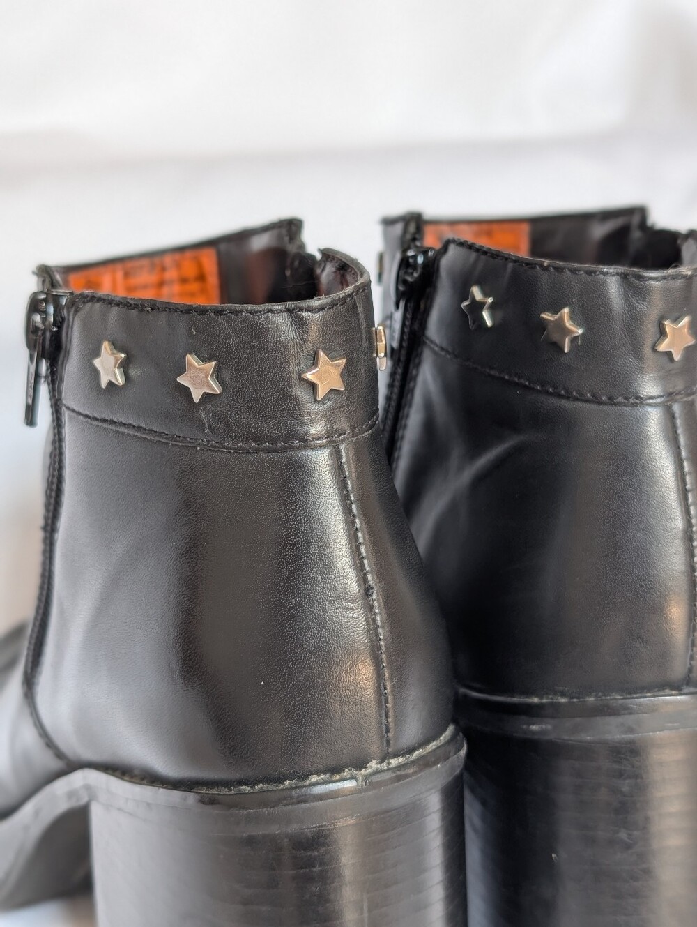 Harley-Davidson Women's Black Leather Ankle Boots Star Studs Side Zip Moto Sz 7 - Picture 6 of 16